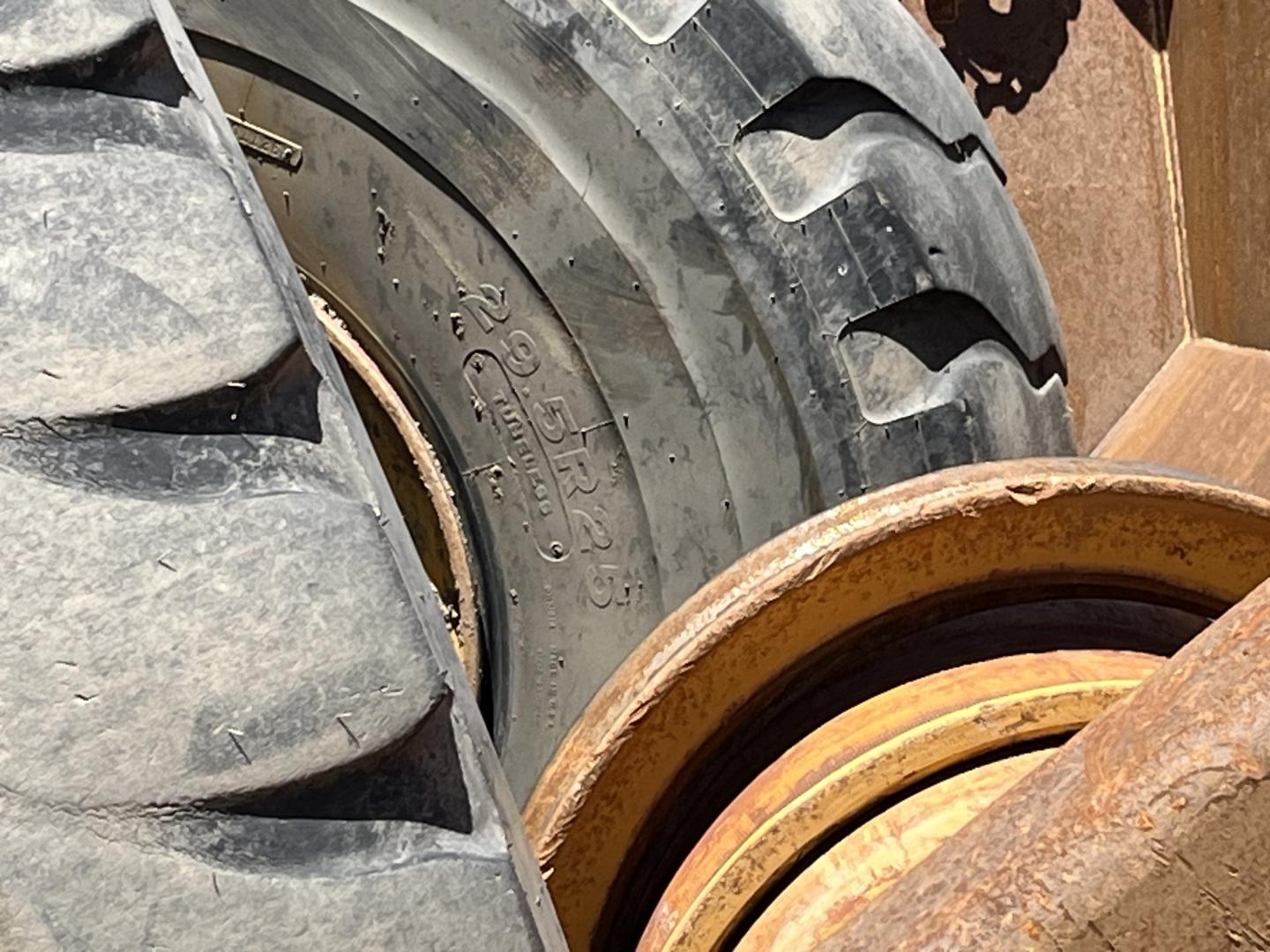 ./imagenes/INVOICE/2019/17453/DOMPE ARTICULADO JOHN DEERE 400D (45).JPG